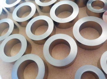 Base toroidal de la herida de la cinta hecha de nanocrystalline y de materiales amorfos, encajonado o capa